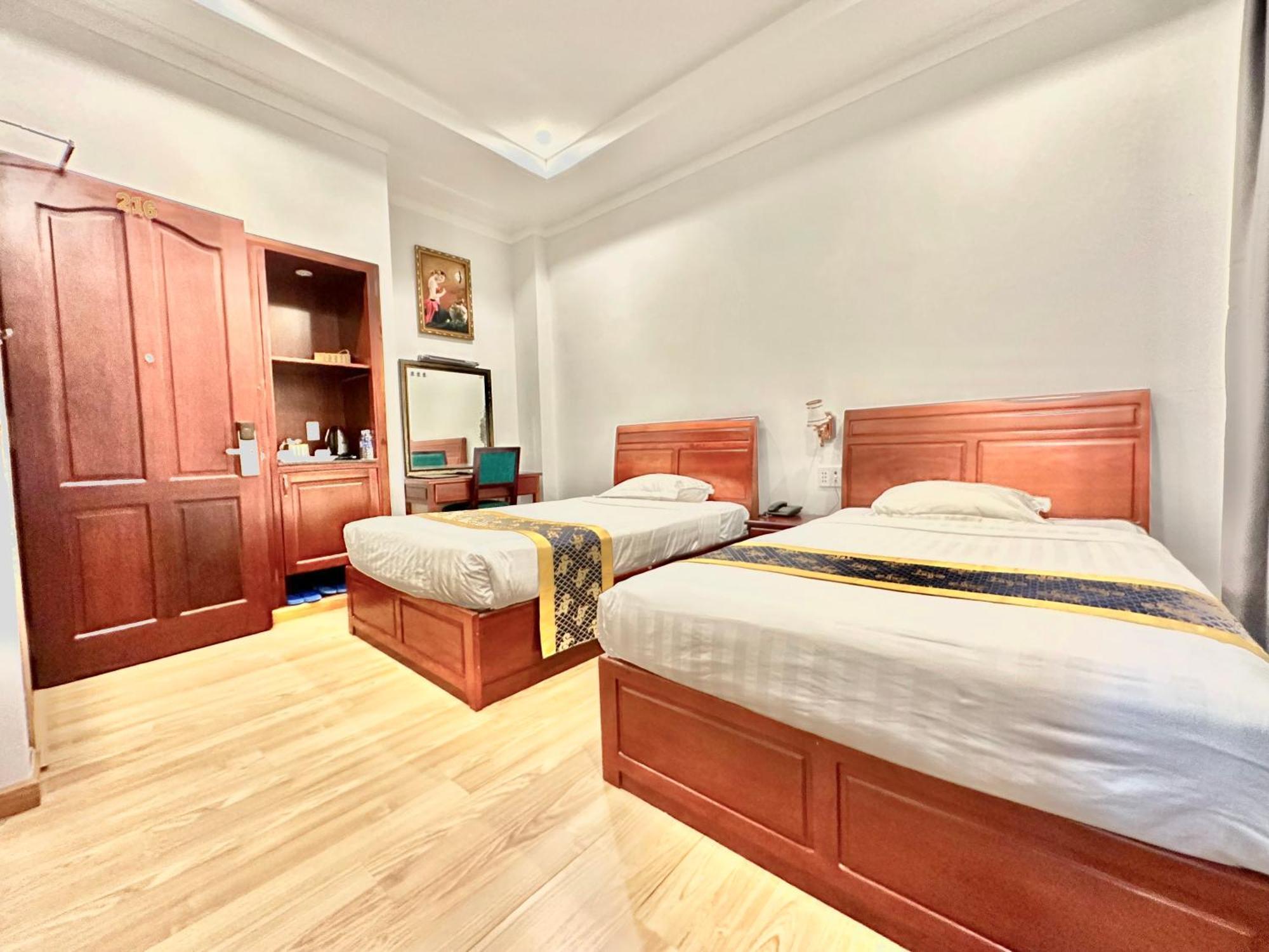 Long Bao Chau 3*